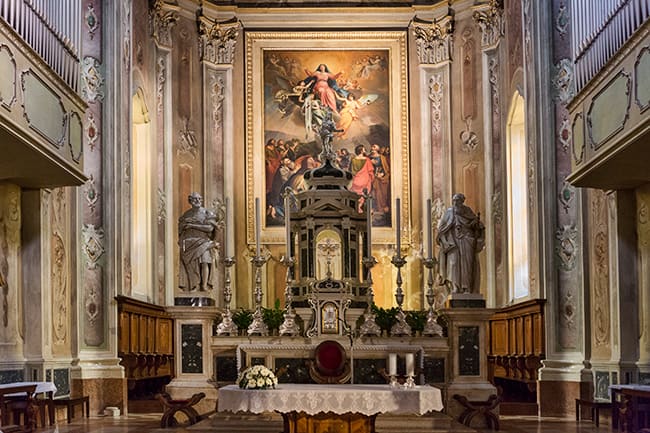 Inside the Chiesa Parrocchiale di S. Maria Assunta