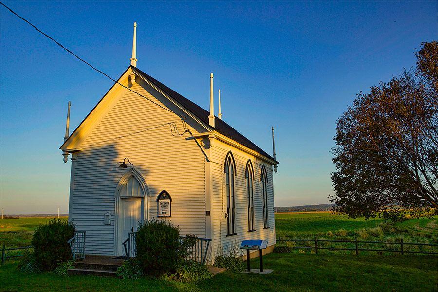 Church on W Long Island Road in ‎⁨North Grand Pré⁩