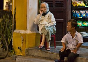 The bored Shopkeepers of Hội An