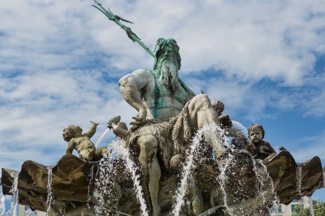 Neptun on his very own fountain