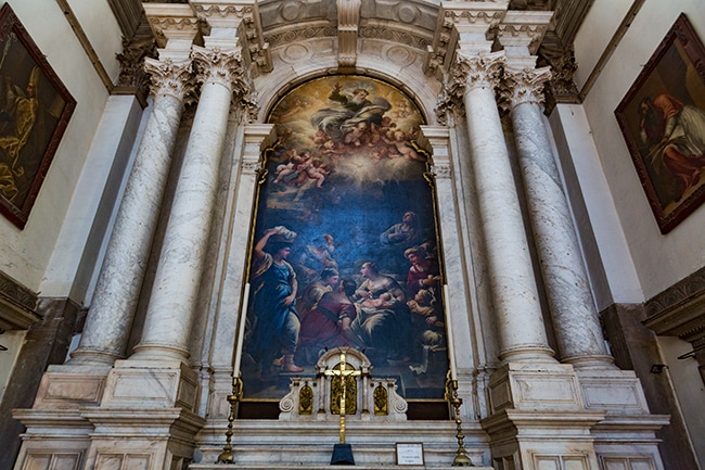 Inside the Basilica di Santa Maria della Salute