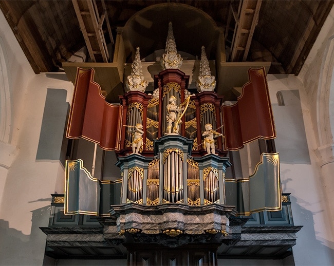 The organ of St. Nicolas church