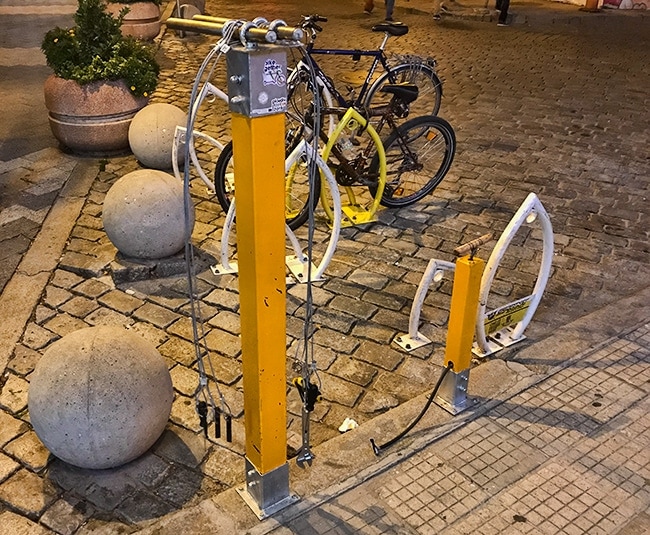 Bike repair station