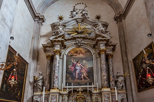 The back altar of the right aisle