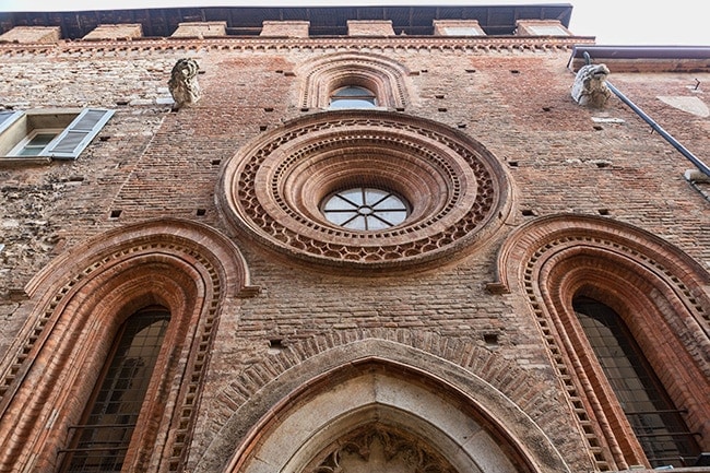 Details of the facade
