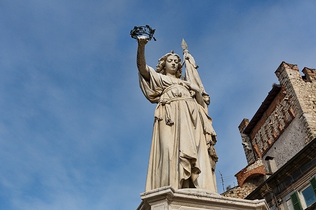 Monument to the Bella Italia