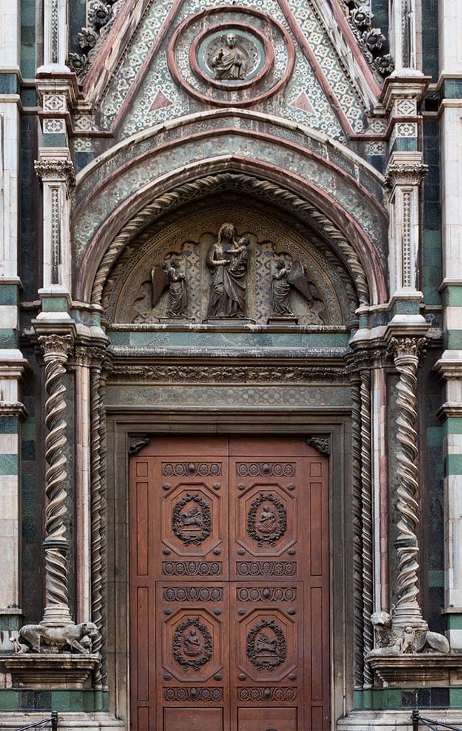 The door of the Canons