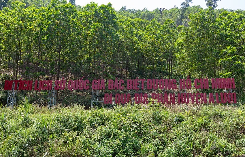 Ho Chi Minh Highway Sign