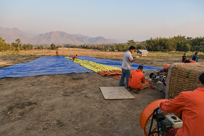Preparations for a Hot air balloon flight over Pai